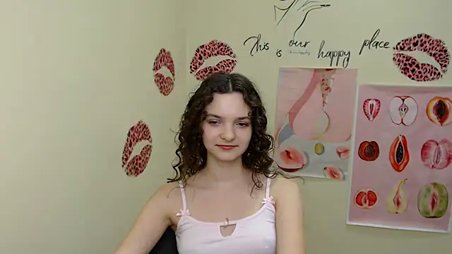 Snapshot of _SusieSu_ chatting on January 2025 11:00:02 AM SusieSu online show from January 2025 11:00:02 AM