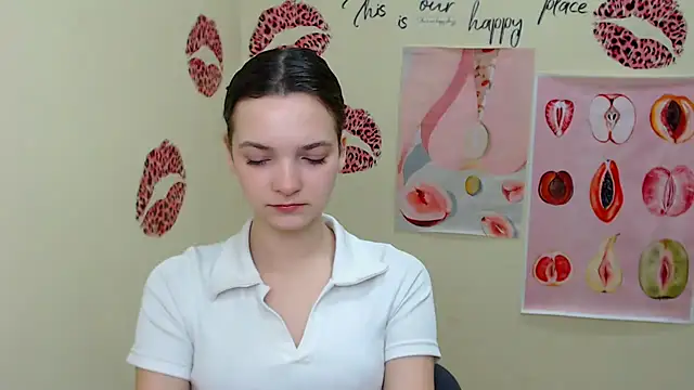 Snapshot of _SusieSu_ chatting on January 2025 07:04:02 AM SusieSu online show from January 2025 07:04:02 AM