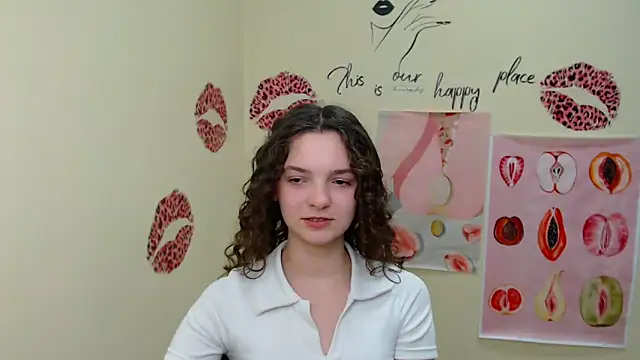 Snapshot of _SusieSu_ chatting on January 2025 01:15:01 PM SusieSu online show from January 2025 01:15:01 PM