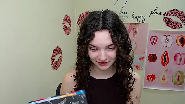 Snapshot of _SusieSu_ chatting on March 2025 07:14:02 AM SusieSu online show from March 2025 07:14:02 AM