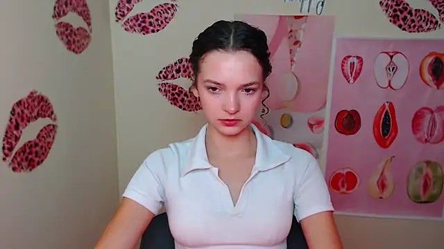 Snapshot of _SusieSu_ chatting on September 2025 06:37:01 AM SusieSu online show from September 2025 06:37:01 AM