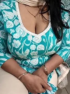 Anamika Kapoor online show from November 2025 01:05:01 AM