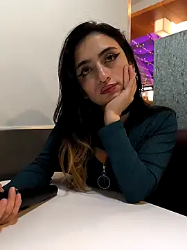 Lila Desiree online show from December 2024 02:38:02 AM