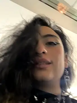 Lila Desiree online show from January 2025 01:35:01 AM