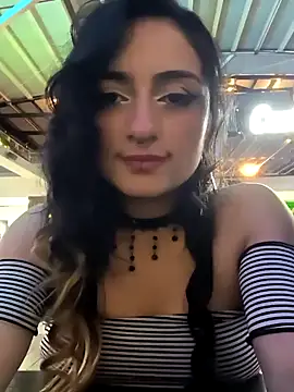 Lila Desiree online show from January 2025 01:32:01 AM