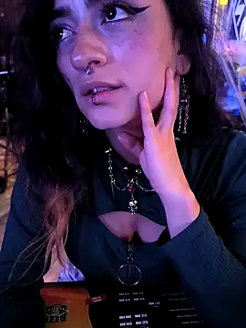 Lila Desiree online show from January 2025 02:58:01 AM