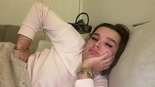 maisiesmithx online show from January 2025 07:45:02 AM