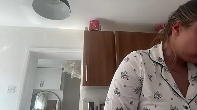 maisiesmithx online show from September 2025 12:08:02 PM