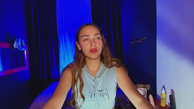 DevoniCollins online show from January 2025 07:53:01 PM