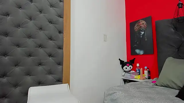 Snapshot of YayaHilton chatting on February 2025 04:14:01 AM YayaHilton online show from February 2025 04:14:01 AM