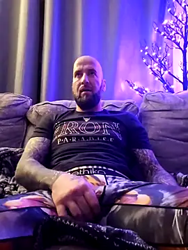 Beardedtattood online show from January 2025 02:35:02 AM