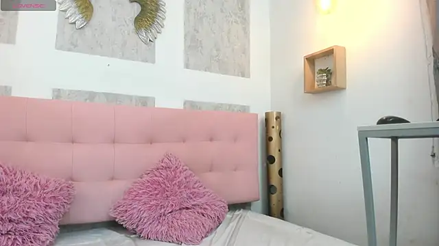 zhamira 21 online show from November 2025 09:39:01 PM