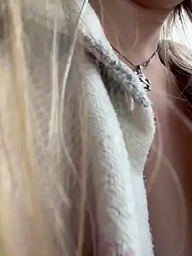 mur girl online show from September 2025 11:09:01 AM