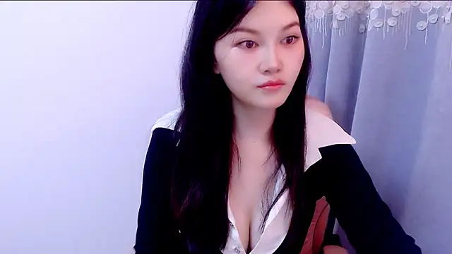 Snapshot of Little-sweet chatting on September 2025 01:42:02 AM Little-sweet online show from September 2025 01:42:02 AM