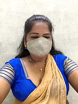 Snapshot of MaaliiiPonuTamil chatting on May 2026 12:40:02 AM MaaliiiPonuTamil online show from May 2026 12:40:02 AM