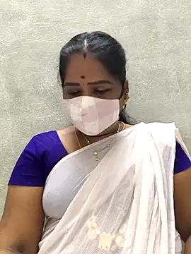 Snapshot of MaaliiiPonuTamil chatting on May 2026 04:48:02 PM MaaliiiPonuTamil online show from May 2026 04:48:02 PM