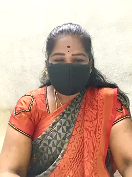 Snapshot of MaaliiiPonuTamil chatting on May 2026 05:51:01 PM MaaliiiPonuTamil online show from May 2026 05:51:01 PM