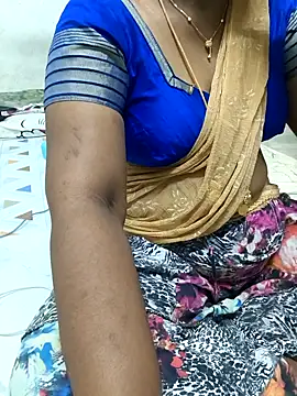 Snapshot of MaaliiiPonuTamil chatting on May 2026 01:36:01 AM MaaliiiPonuTamil online show from May 2026 01:36:01 AM