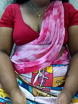 Snapshot of MaaliiiPonuTamil chatting on May 2026 02:07:02 AM MaaliiiPonuTamil online show from May 2026 02:07:02 AM