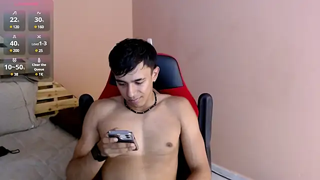 Snapshot of karlgiles_ chatting on February 2025 06:10:02 PM karlgiles online show from February 2025 06:10:02 PM