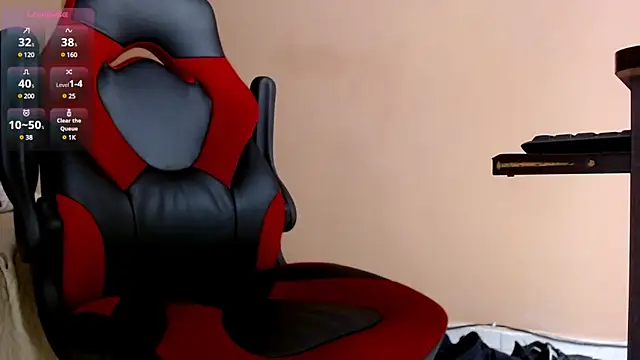 Snapshot of karlgiles_ chatting on March 2025 06:47:02 PM karlgiles online show from March 2025 06:47:02 PM