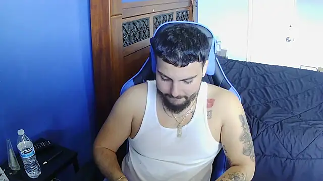 Snapshot of MasterKvn chatting on February 2025 04:16:02 PM MasterKvn online show from February 2025 04:16:02 PM