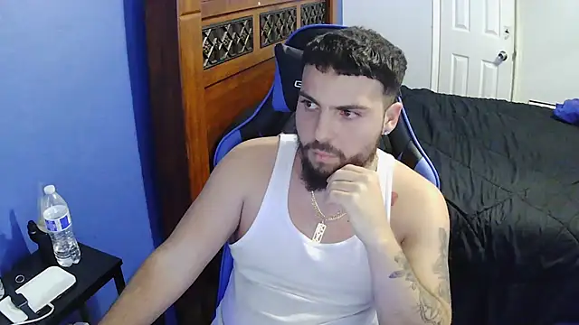 Snapshot of MasterKvn chatting on March 2025 06:03:01 AM MasterKvn online show from March 2025 06:03:01 AM