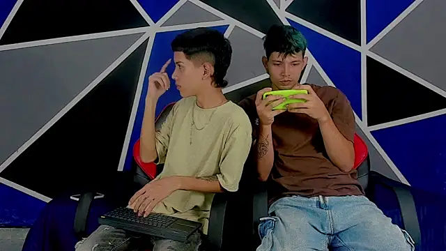 migueyalejo teens online show from March 2025 04:16:02 AM