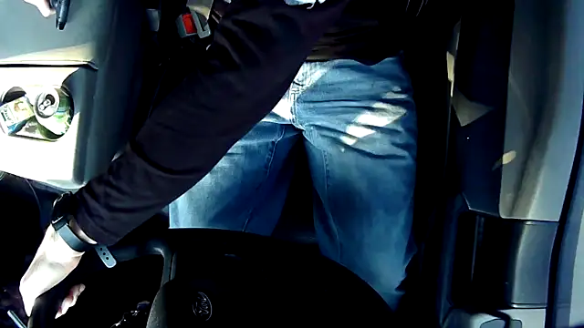 Snapshot of Spunwhiteboy1992 chatting on October 2025 08:29:02 PM Spunwhiteboy1992 online show from October 2025 08:29:02 PM