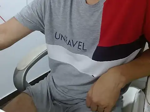 Snapshot of goten-770 chatting on September 2025 07:46:02 PM goten-770 online show from September 2025 07:46:02 PM