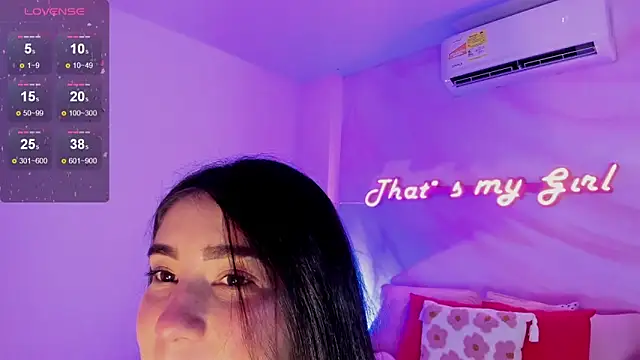 Snapshot of Belliinda_21 chatting on March 2025 07:14:01 PM Belliinda 21 online show from March 2025 07:14:01 PM