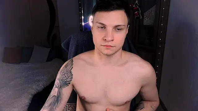 handsome guy01 online show from December 2024 09:22:01 PM