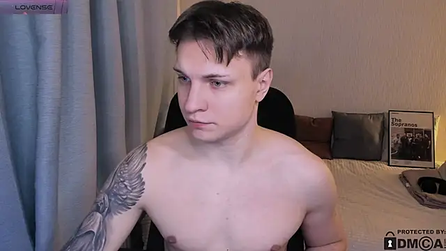 Snapshot of handsome_guy01 chatting on February 2026 12:05:02 AM handsome guy01 online show from February 2026 12:05:02 AM