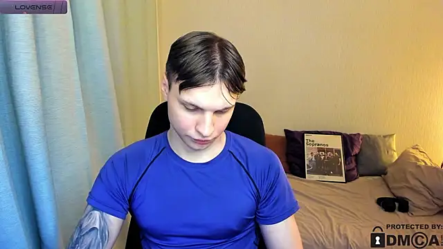 Snapshot of handsome_guy01 chatting on February 2026 02:53:02 PM handsome guy01 online show from February 2026 02:53:02 PM