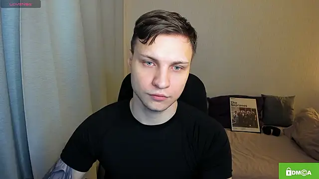 Snapshot of handsome_guy01 chatting on February 2026 09:33:02 PM handsome guy01 online show from February 2026 09:33:02 PM