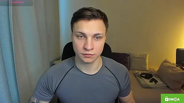 Snapshot of handsome_guy01 chatting on February 2026 10:14:01 AM handsome guy01 online show from February 2026 10:14:01 AM