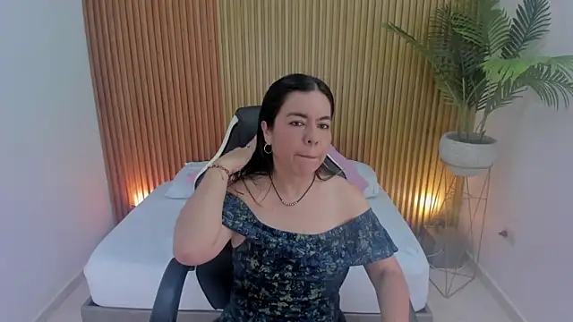 Snapshot of nahia_13 chatting on March 2025 03:06:01 PM nahia 13 online show from March 2025 03:06:01 PM