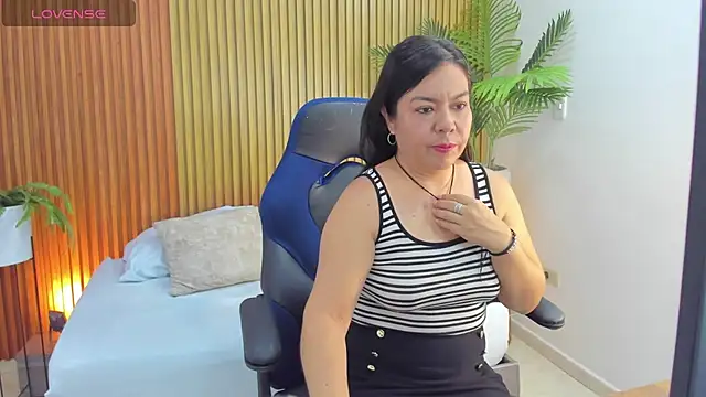 Snapshot of nahia_13 chatting on September 2025 12:10:02 PM nahia 13 online show from September 2025 12:10:02 PM