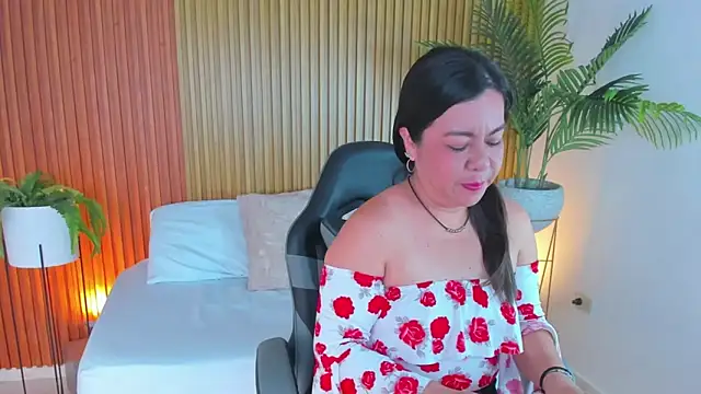 Snapshot of nahia_13 chatting on November 2025 12:05:02 PM nahia 13 online show from November 2025 12:05:02 PM