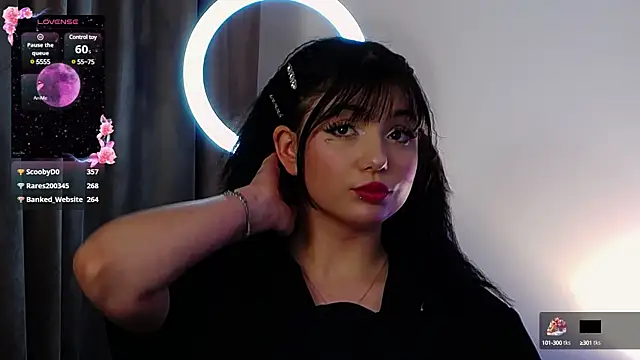 AveryWillow online show from March 2025 09:04:02 PM