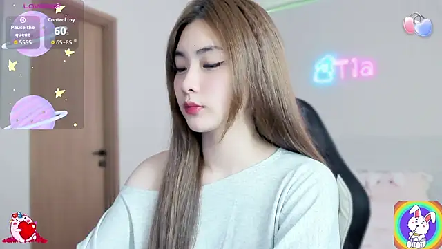 CelestiaWang online show from September 2025 09:20:01 AM