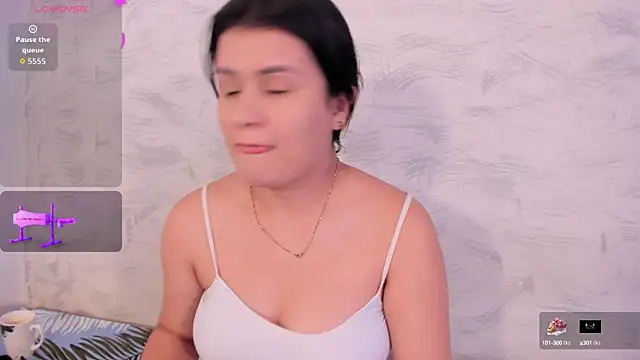 Elalove  online show from October 2025 07:14:01 PM