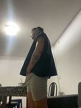 LCarreraa online show from March 2025 04:37:02 AM