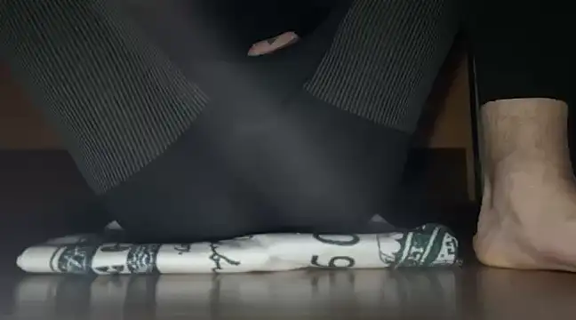 Snapshot of Antik chatting on January 2025 09:51:01 PM Antik online show from January 2025 09:51:01 PM