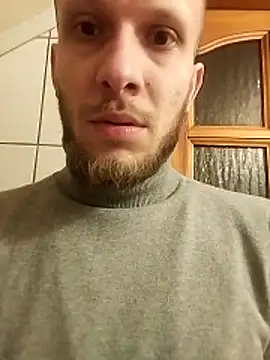 hoot denis28 online show from December 2024 02:16:02 PM