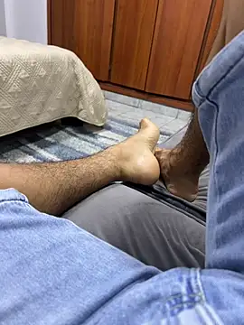 estebandelouis online show from February 2025 12:43:01 AM