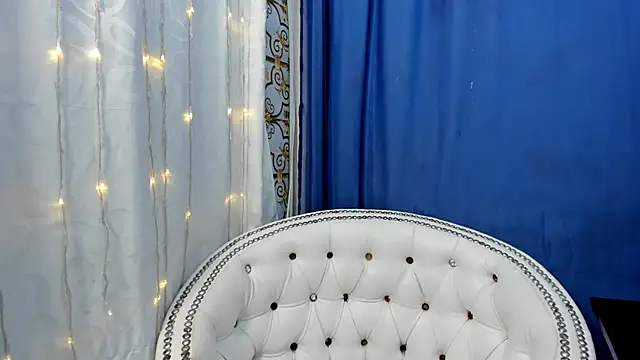 Analia18  online show from February 2025 06:16:01 PM