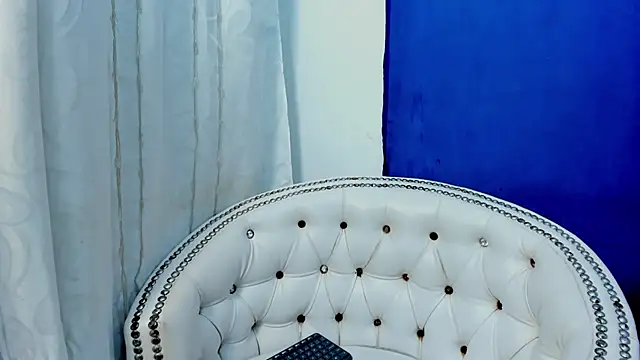 Analia18  online show from March 2025 03:38:02 PM