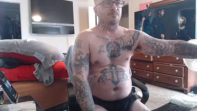 Snapshot of dadbod1178 chatting on January 2025 08:10:02 PM dadbod1178 online show from January 2025 08:10:02 PM