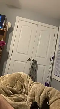 Snapshot of masterjerseyjoe chatting on December 2024 12:04:01 PM masterjerseyjoe online show from December 2024 12:04:01 PM